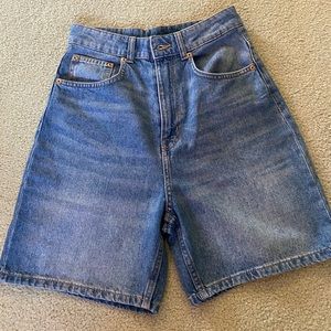 size 6 h&m mom shorts